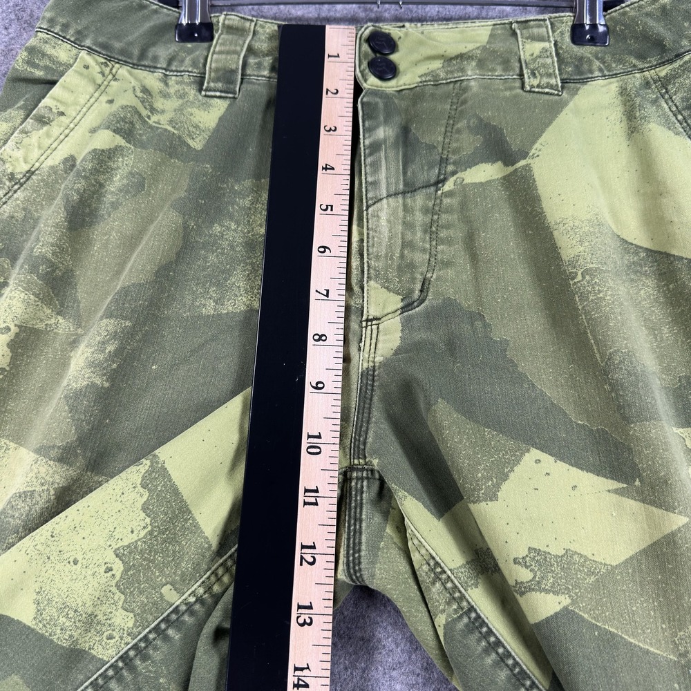 Fox Racing Cargo Shorts Mens 32 Green Camo 12 In Inseam Lined Motorcycle Casual - Picture 7 of 14